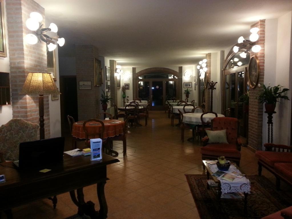 Agriturismo Corte Trincerone Mantova Luaran gambar