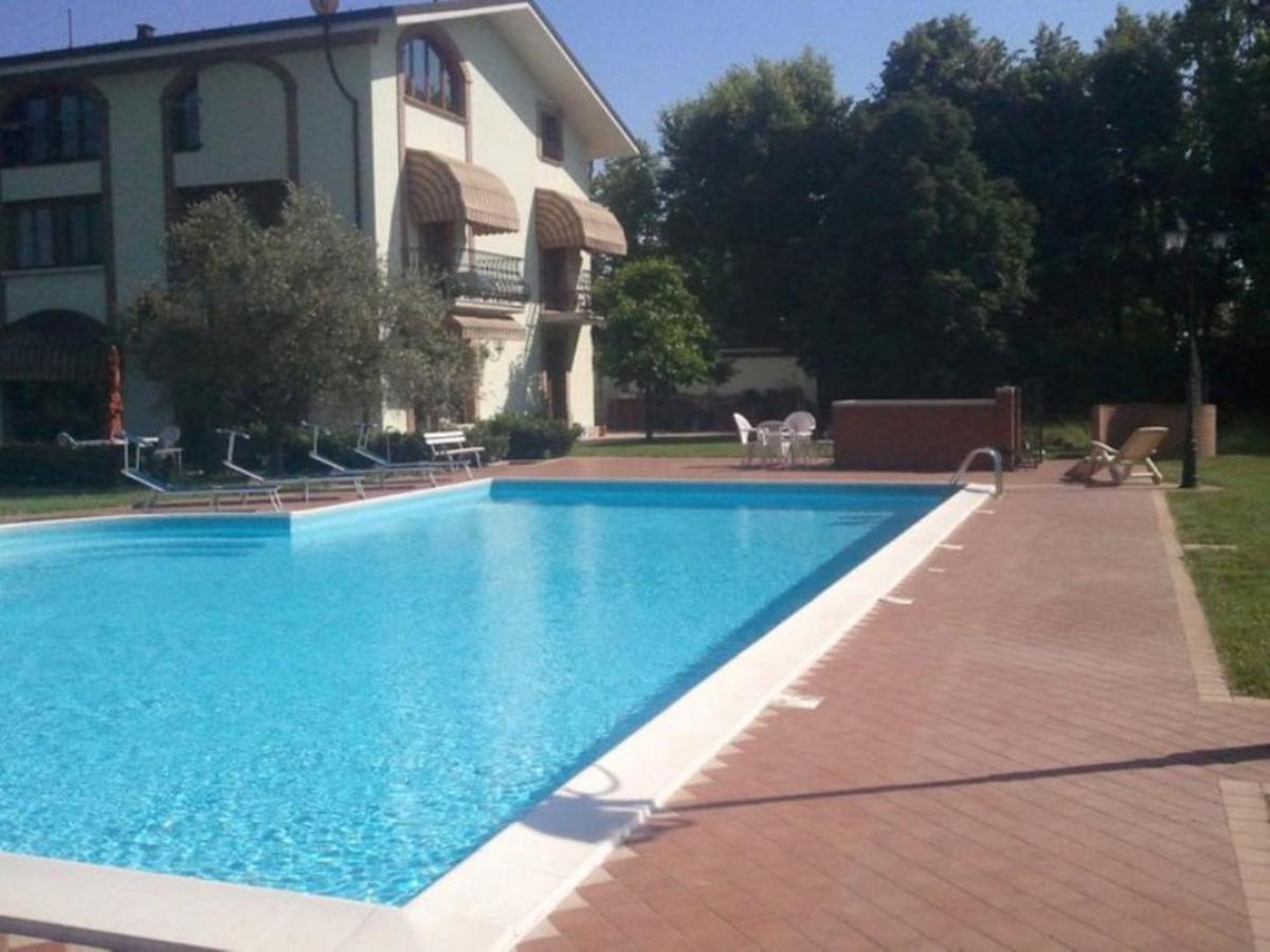 Agriturismo Corte Trincerone Mantova Luaran gambar