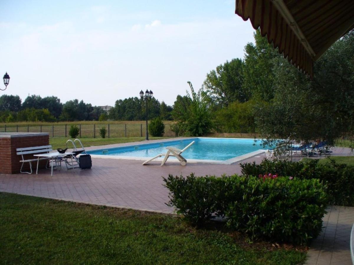 Agriturismo Corte Trincerone Mantova Luaran gambar